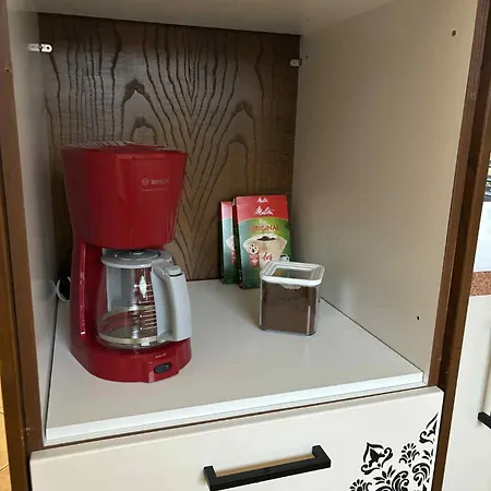 Apartma Lidija 采尔克诺